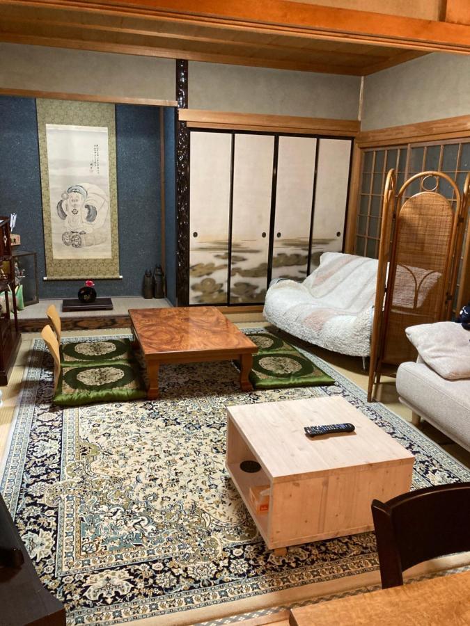 טקיאמה Guest House Hinode מראה חיצוני תמונה